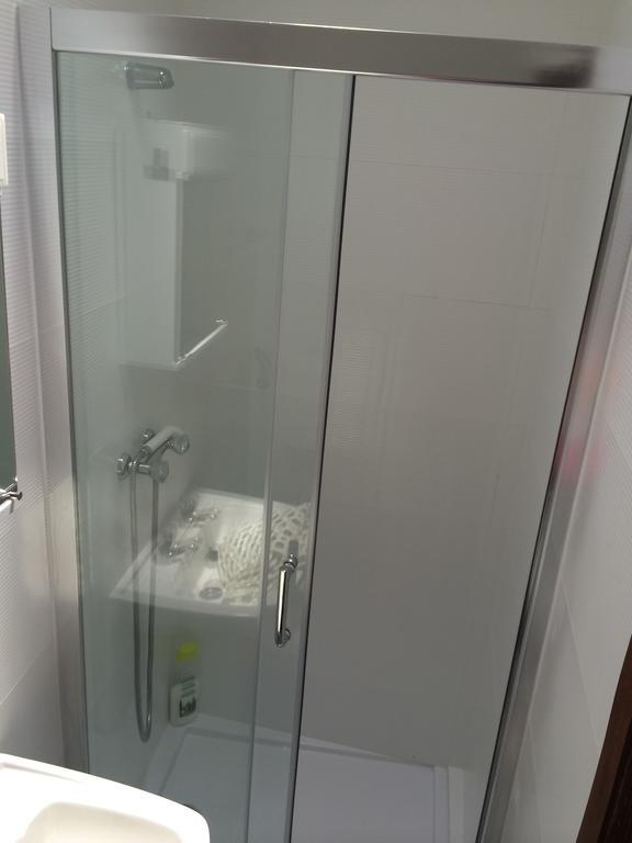 Private Room In Old Town Viana do Castelo Exterior photo